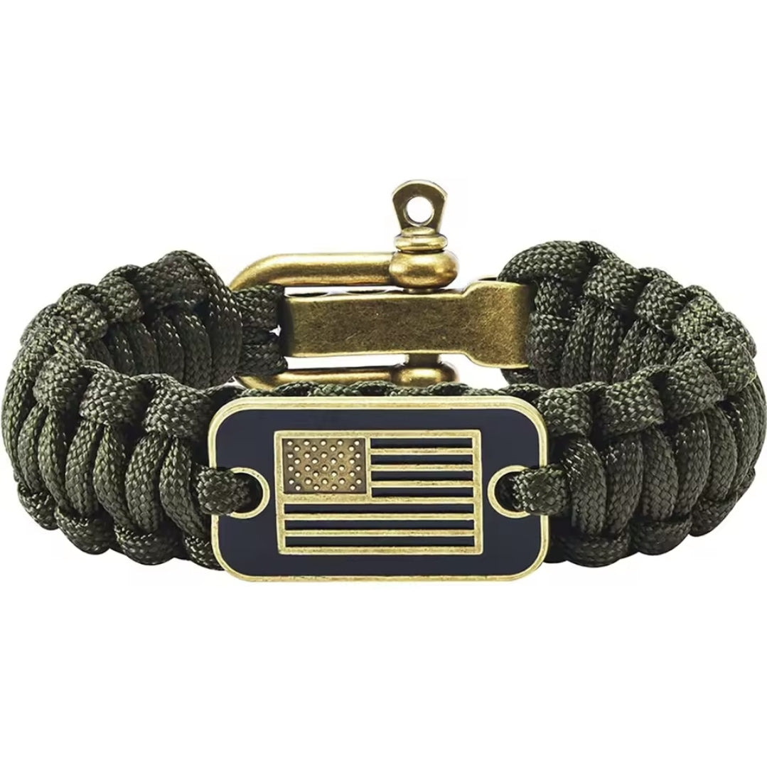 Paracord us flag bracelet for military, veterans and tactical.