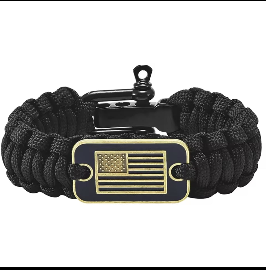 Paracord us flag bracelet for military, veterans and tactical.