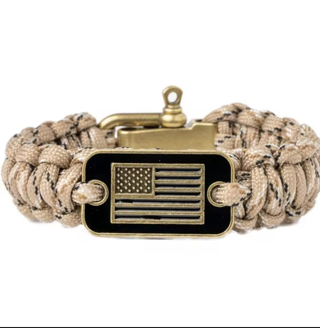 Paracord us flag bracelet for military, veterans and tactical.